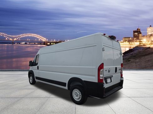 Used 2025 RAM ProMaster 2500 w/ Storage Group image 3