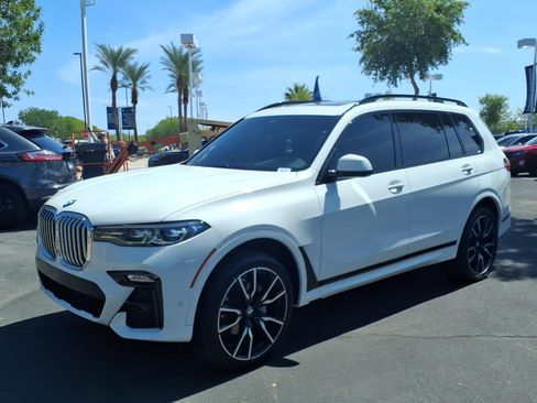 Used 2021 BMW X7 xDrive40i w/ M Sport Package AWD/4WD image 8