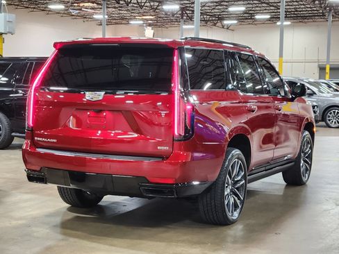 Used 2024 Cadillac Escalade Sport Platinum AWD/4WD image 8