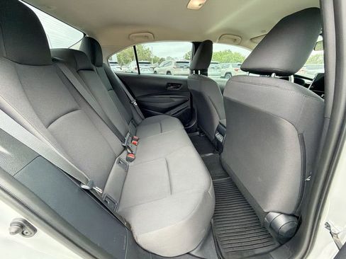 Used 2024 Toyota Corolla LE image 31