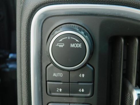 Used 2020 Chevrolet Silverado 1500 RST image 33