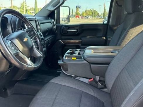 Used 2021 Chevrolet Silverado 2500 LT w/ Z71 Chrome Sport Edition AWD/4WD image 7