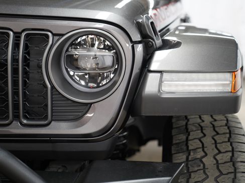 Used 2023 Jeep Gladiator Rubicon w/ Dual Top Group image 14