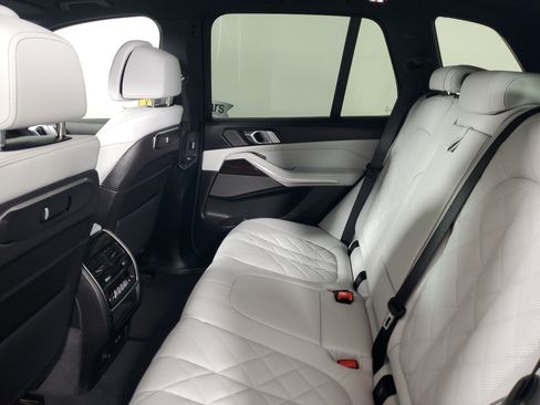 New 2026 BMW X5 xDrive40i image 10