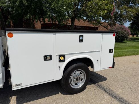 Used 2022 Ford F250 XL w/ Power Equipment Group RWD image 15