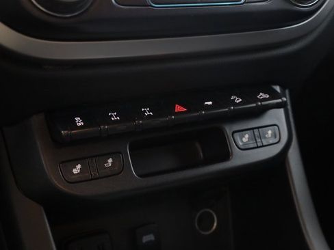 Used 2020 Chevrolet Colorado ZR2 image 20