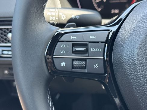 Used 2025 Honda Civic Sport image 25