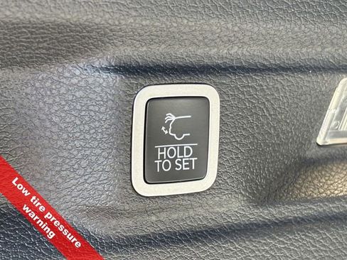 New 2025 Jeep Grand Cherokee L Altitude image 41