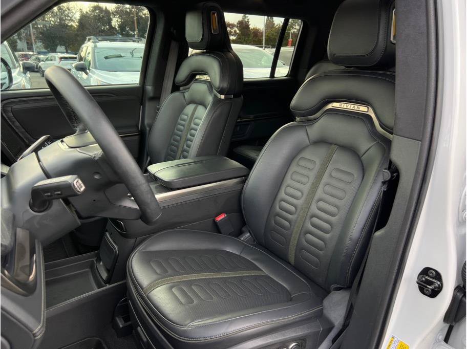 Used 2023 Rivian R1S Adventure Dual AWD/4WD image 9