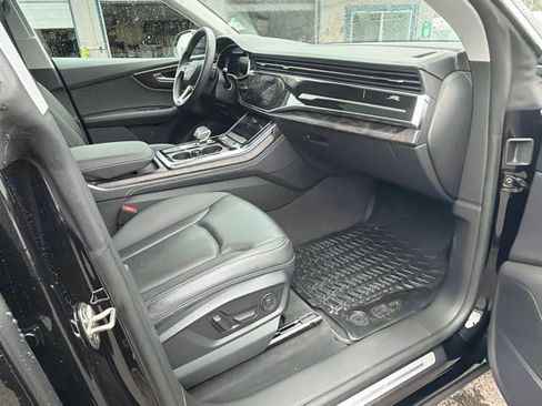 Used 2023 Audi Q8 Premium Plus w/ Premium Plus Package AWD/4WD image 9
