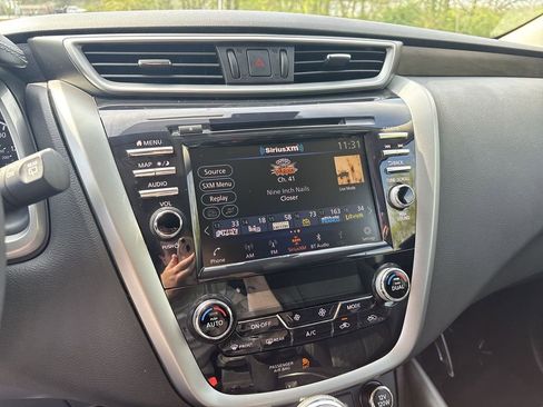Certified 2024 Nissan Murano Platinum w/ Cargo Package FWD image 27