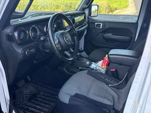Used 2019 Jeep Wrangler Unlimited Sport AWD/4WD image 1
