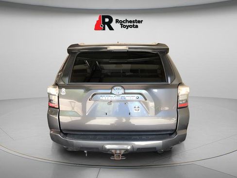 Used 2014 Toyota 4Runner SR5 AWD/4WD image 6