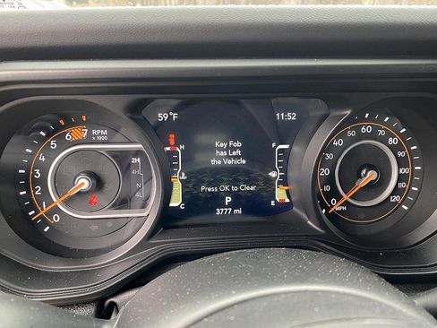 Used 2025 Jeep Wrangler Unlimited Rubicon image 22