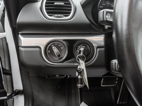 Used 2018 Porsche 718 Boxster GTS RWD image 18