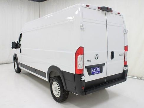 Used 2025 RAM ProMaster 2500 w/ Storage Group image 19
