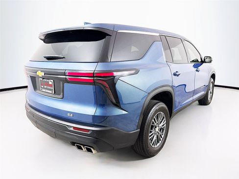 Used 2024 Chevrolet Traverse LS FWD image 41