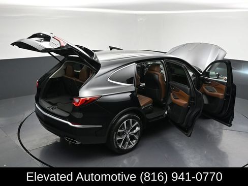 Used 2022 Acura MDX SH-AWD w/ Technology Package image 35