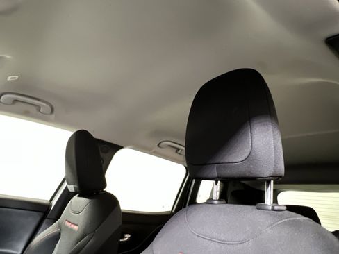 Used 2023 Jeep Renegade Trailhawk image 22