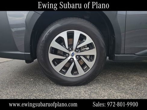 Used 2025 Subaru Outback Premium AWD/4WD image 26