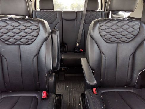 Used 2022 Hyundai Palisade Limited FWD image 29