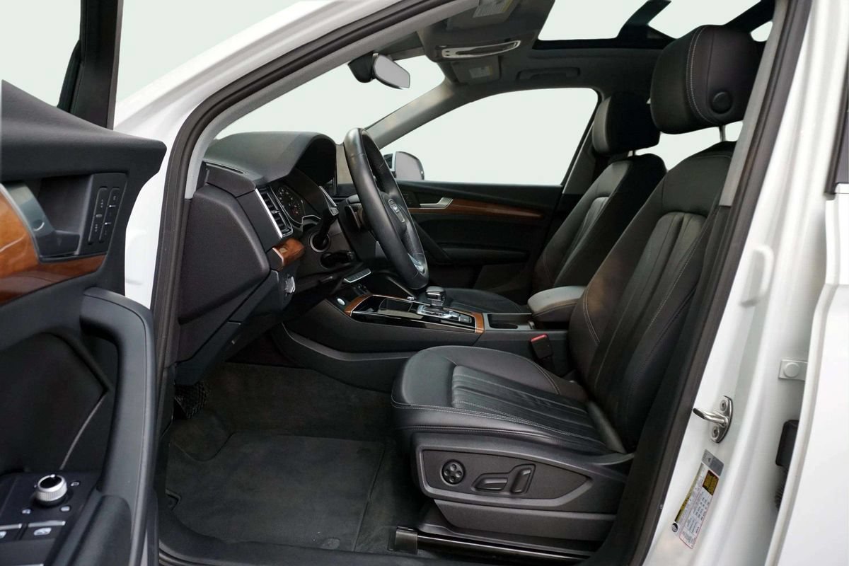 Used 2023 Audi Q5 2.0T Premium w/ Convenience Package AWD/4WD image 18