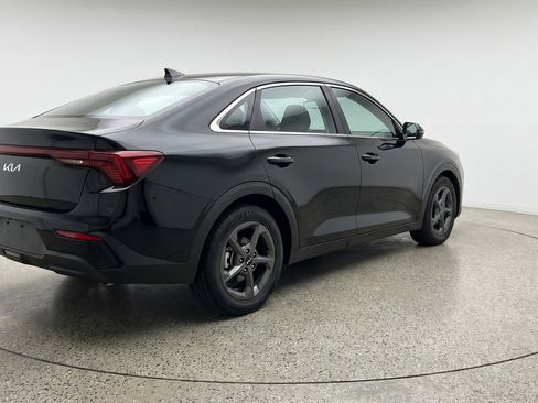 Used 2025 Kia K4 LXS FWD image 9