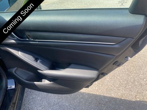 Used 2022 Honda Accord Sport image 26