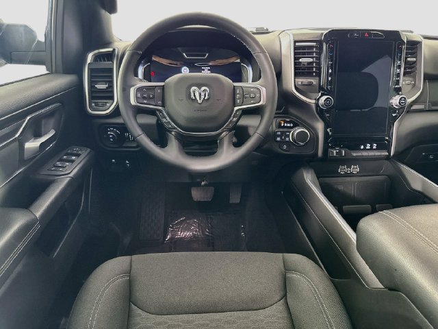 Used 2025 RAM 1500 Big Horn AWD/4WD image 22