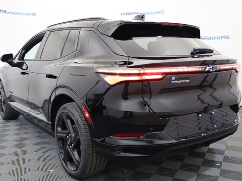 New 2026 Chevrolet Equinox EV RS image 9