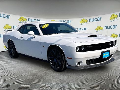 Used 2019 Dodge Challenger R/T Scat Pack RWD image 1