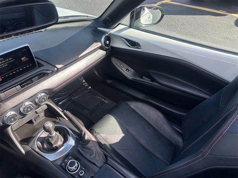 Used 2016 MAZDA MX-5 Miata Grand Touring image 26