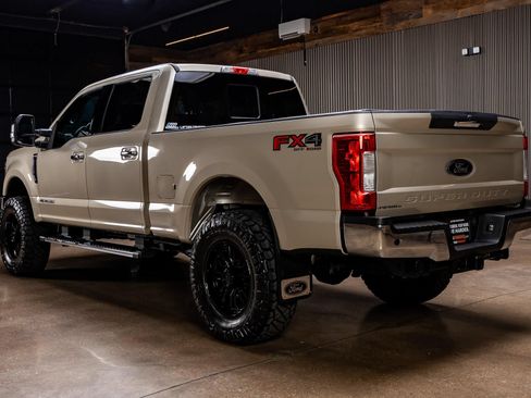 Used 2017 Ford F250 Lariat w/ Chrome Package AWD/4WD image 5