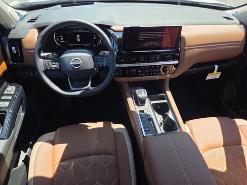 New 2026 Nissan Pathfinder Platinum FWD image 6