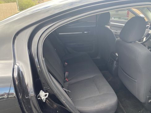Used 2010 Dodge Charger SXT image 21