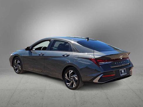 New 2025 Hyundai Elantra Sport FWD image 6