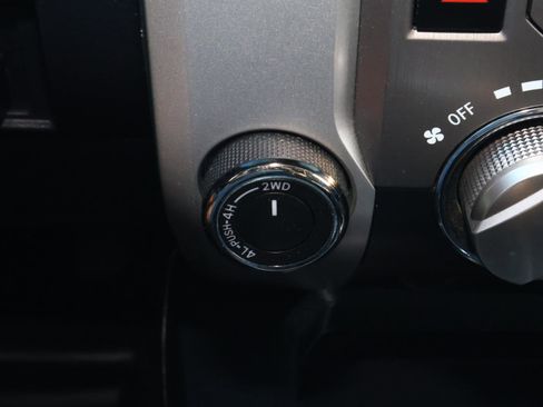 Used 2019 Toyota Tundra SR5 image 29