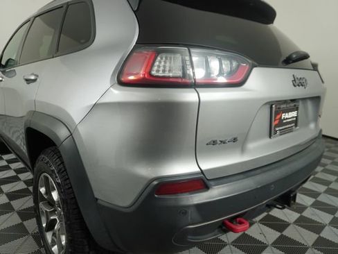 Used 2019 Jeep Cherokee Trailhawk w/ Comfort/Convenience Group AWD/4WD image 12