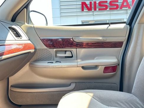 Used 2001 Mercury Grand Marquis GS RWD image 38