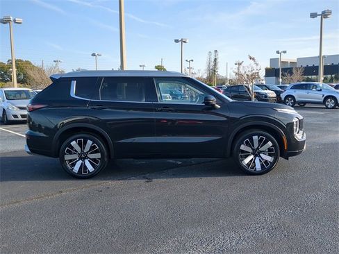 New 2025 Mitsubishi Outlander AWD image 7