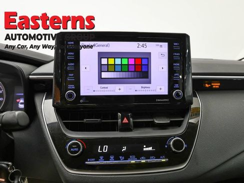 Used 2022 Toyota Corolla LE FWD image 11