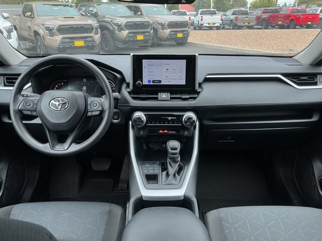 Used 2025 Toyota RAV4 XLE AWD/4WD image 21