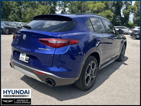 Used 2023 Alfa Romeo Stelvio Ti AWD/4WD image 7