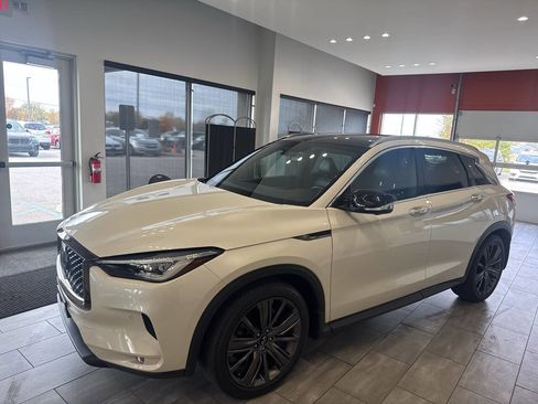 Used 2020 INFINITI QX50 Essential w/ Edition 30 Package image 7