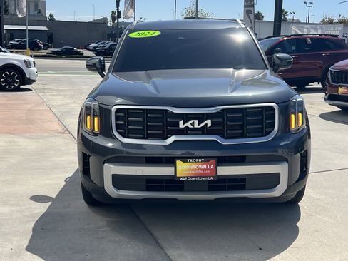 Used 2024 Kia Telluride S image 9