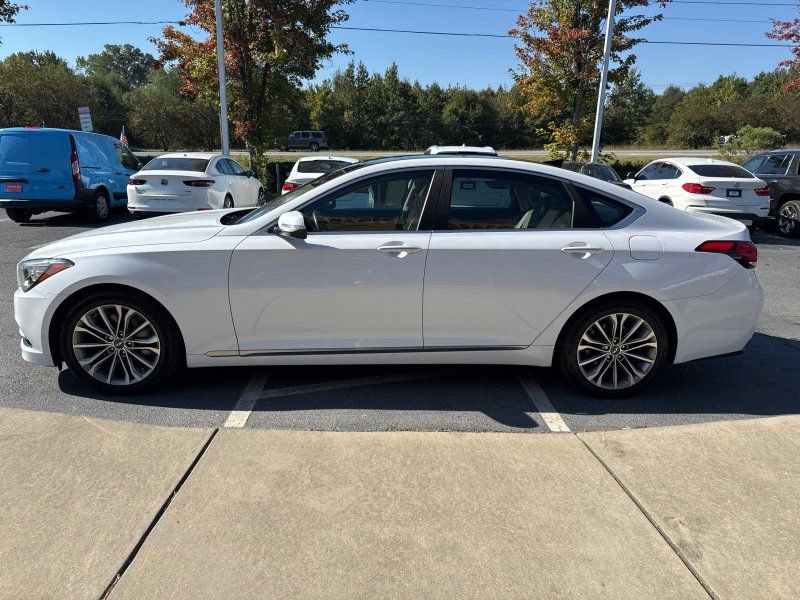 Used 2015 Hyundai Genesis 3.8 w/ Option Group 02 RWD image 4