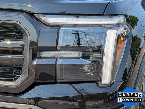 Used 2025 Ford F150 Lariat w/ Equipment Group 502A High AWD/4WD image 9