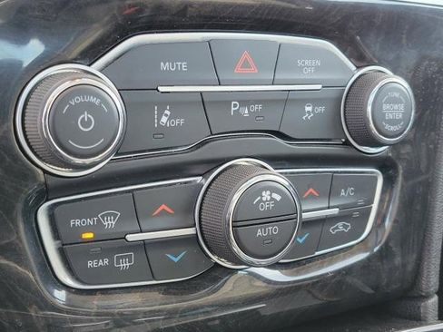 Used 2023 Chrysler 300 Touring L w/ Popular Equipment Group image 26