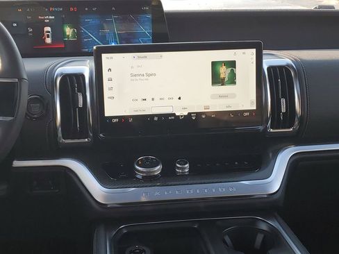 New 2026 Ford Expedition Max Platinum w/ Stealth Performance Package image 31