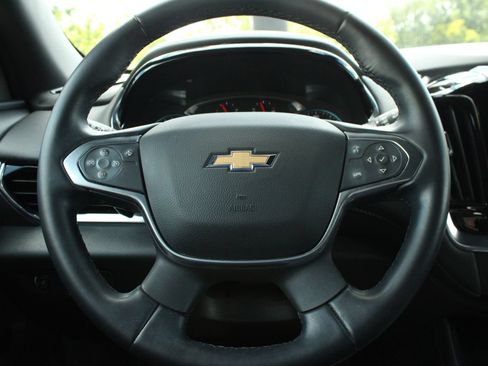 Used 2023 Chevrolet Traverse LT FWD image 33